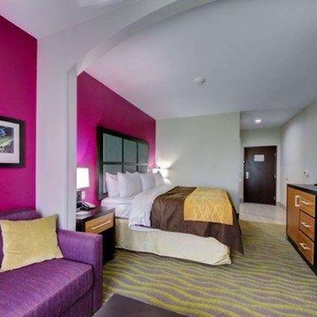Comfort Inn & Suites Tulsa I-44 West - Rt 66 Oakhurst Екстер'єр фото