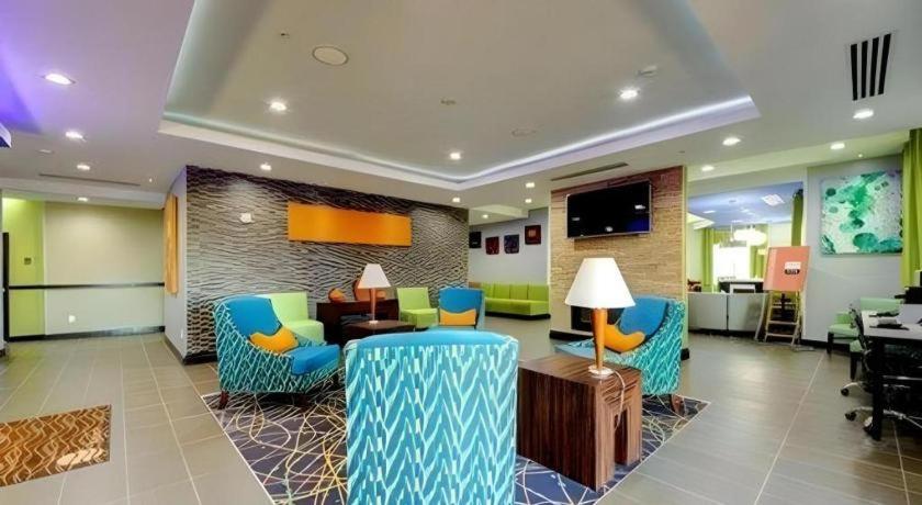 Comfort Inn & Suites Tulsa I-44 West - Rt 66 Oakhurst Екстер'єр фото