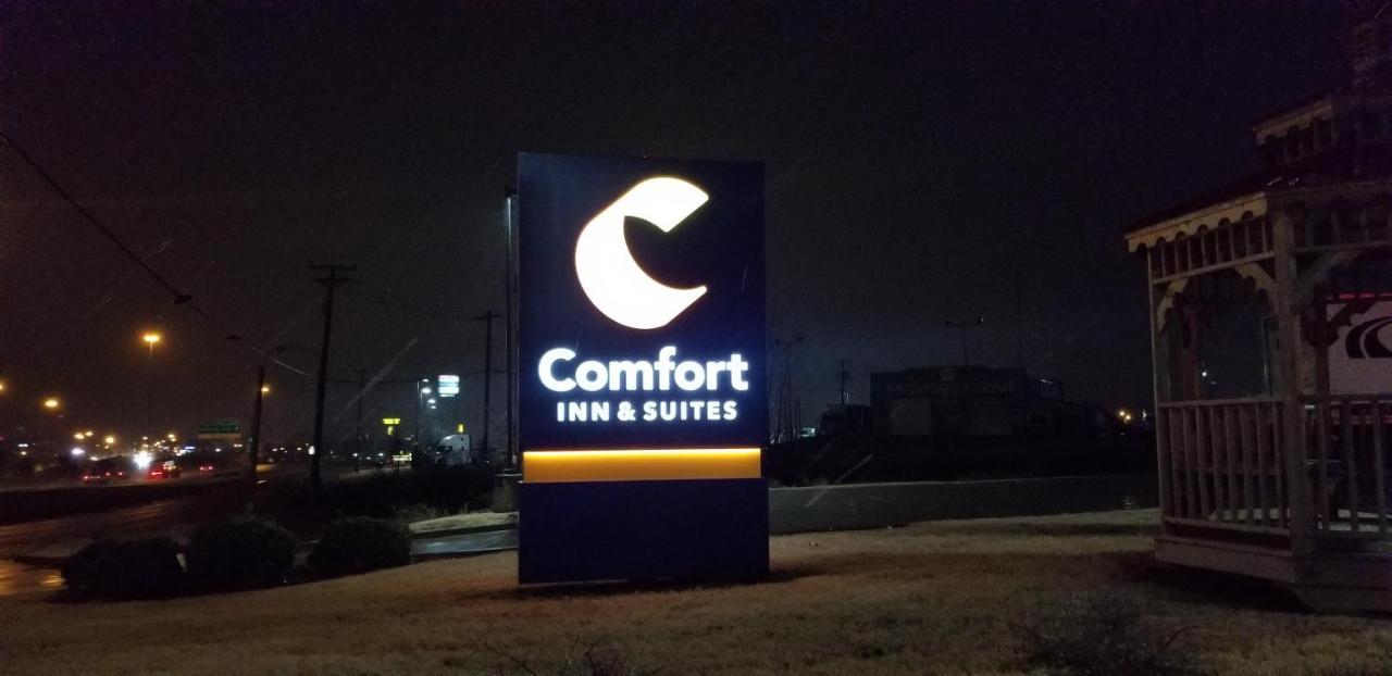 Comfort Inn & Suites Tulsa I-44 West - Rt 66 Oakhurst Екстер'єр фото