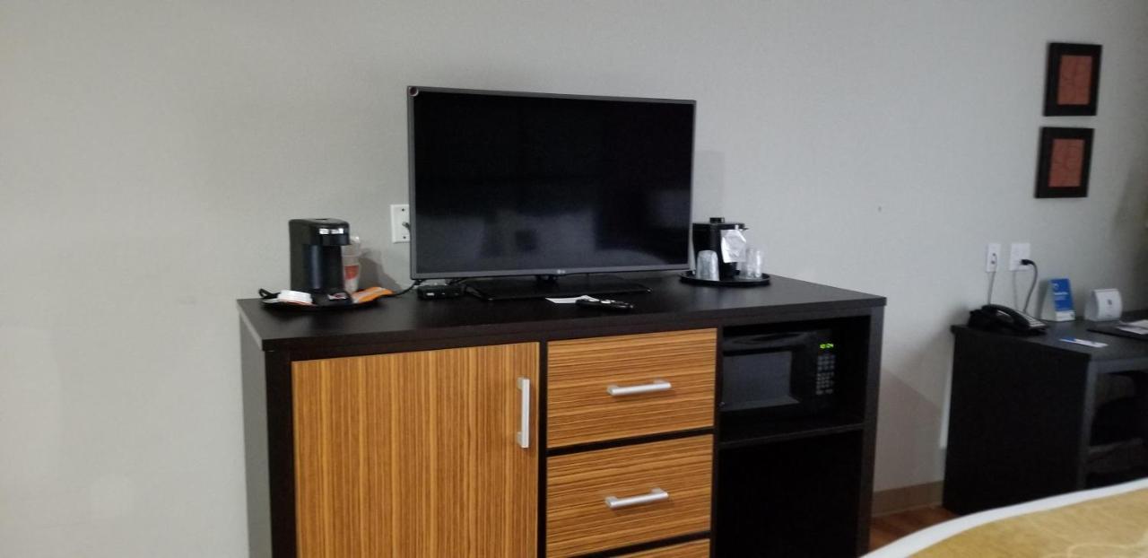 Comfort Inn & Suites Tulsa I-44 West - Rt 66 Oakhurst Екстер'єр фото